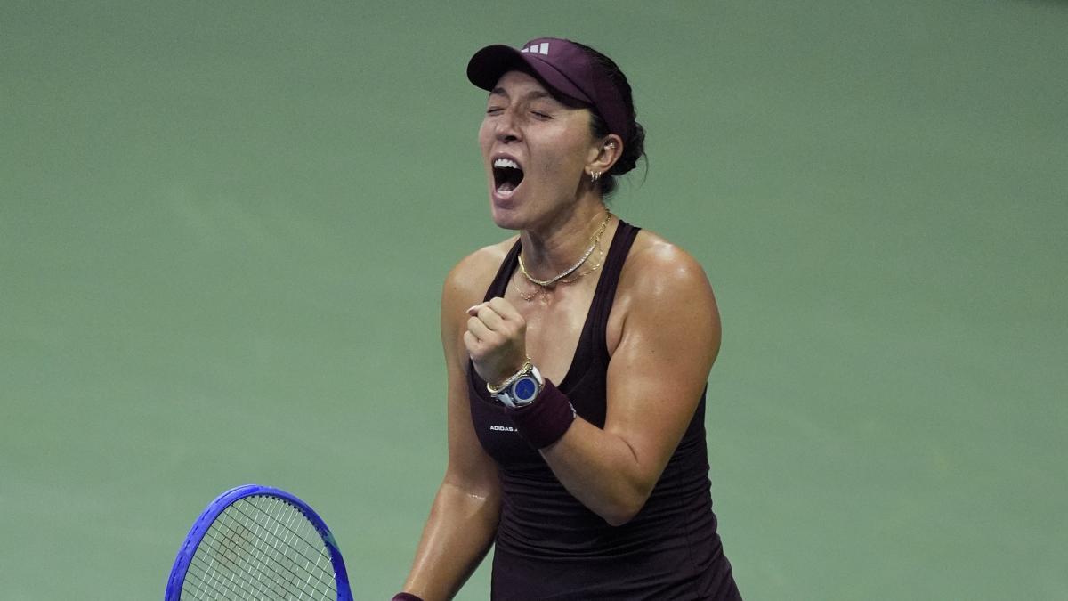 Jessica Pegula rallies to reach the US Open semifinals